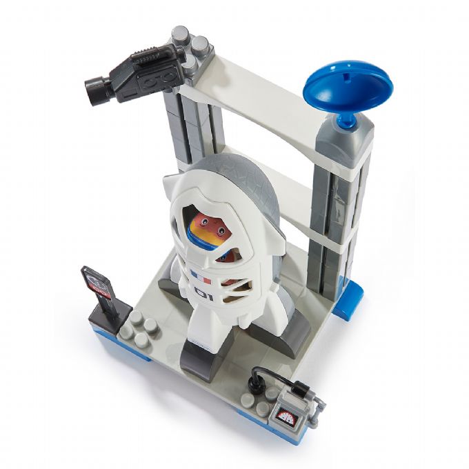 Rymdstation med figurer version 6